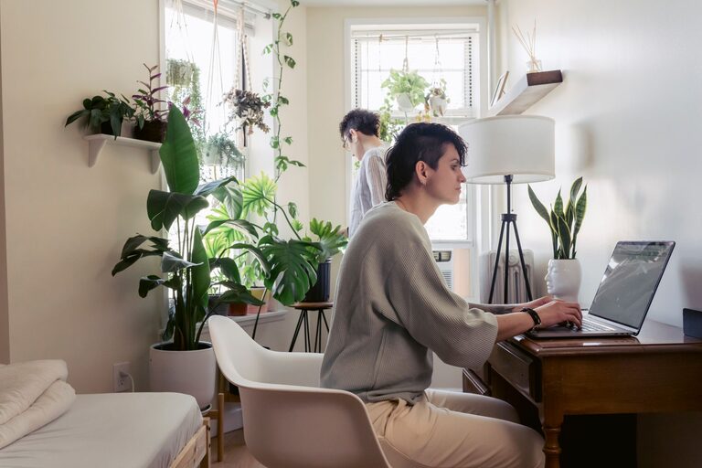 Tips for Creating a Cozy and Inviting Home Office Space